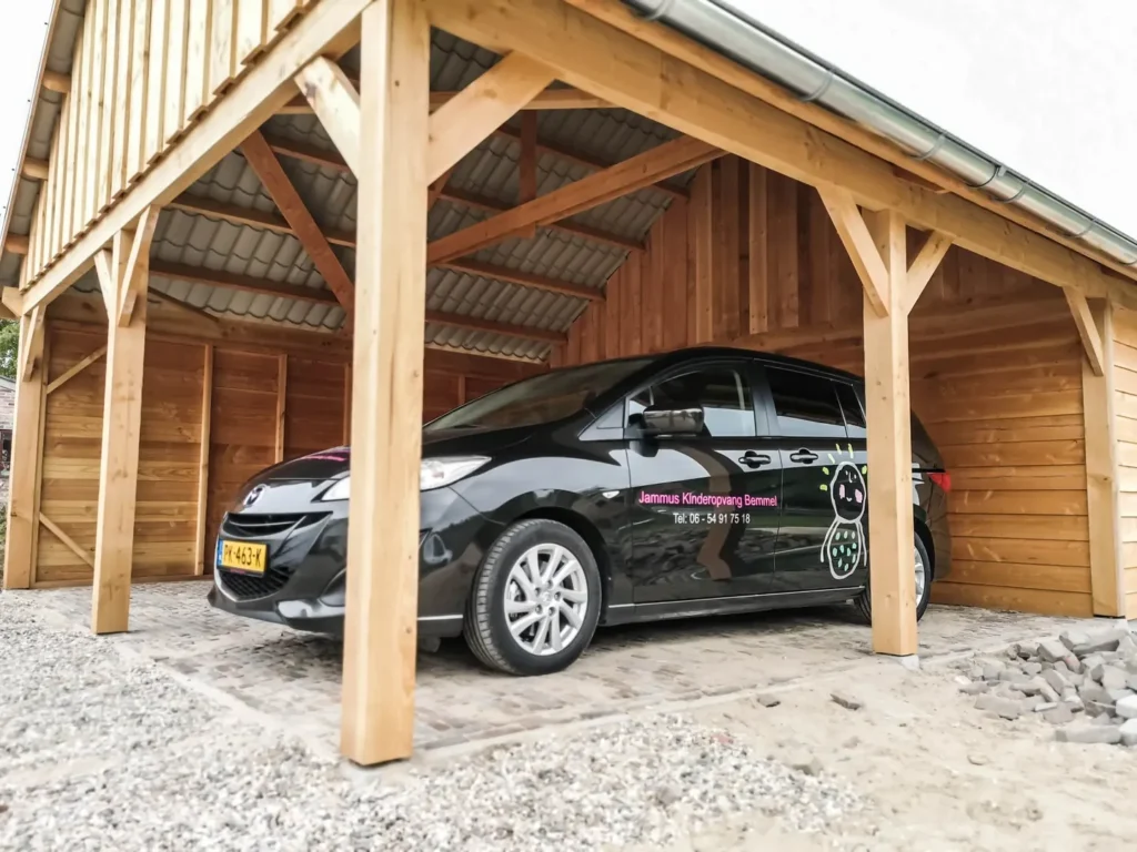 Houten carport