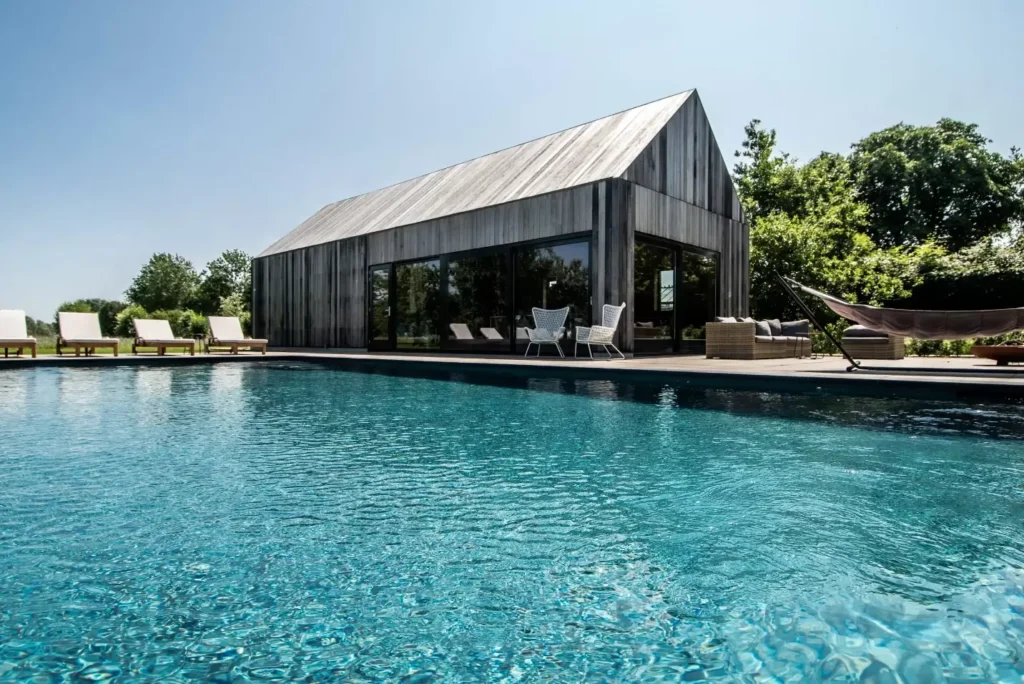 Poolhouse modern